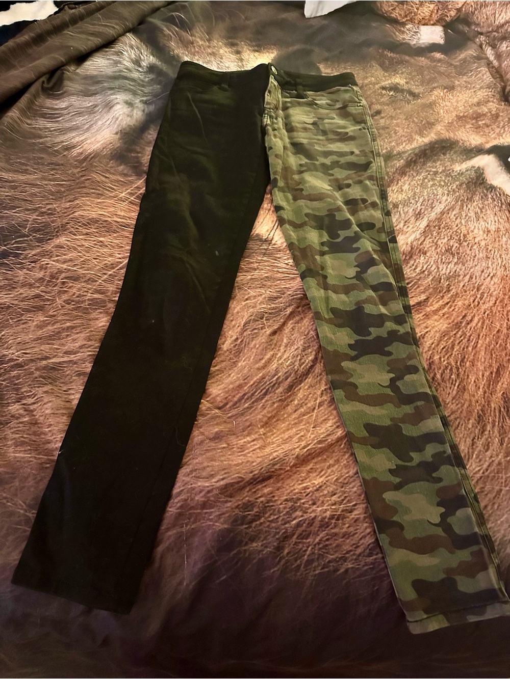 Royal Bones Women's Skinny Jeans - Black & Green Camo